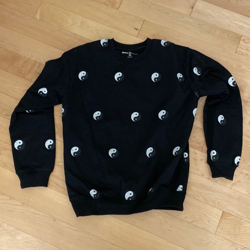 pacsun desert dreamer yin yang sweatshirt